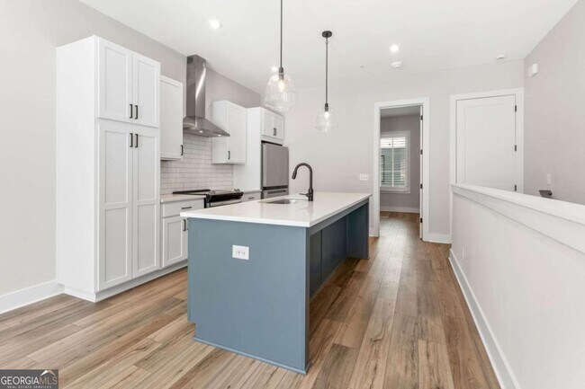 Building Photo - 1272 Longreen Ter NW