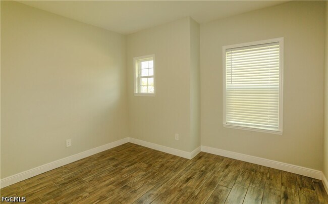 Building Photo - 8792 Cascade Price Cir