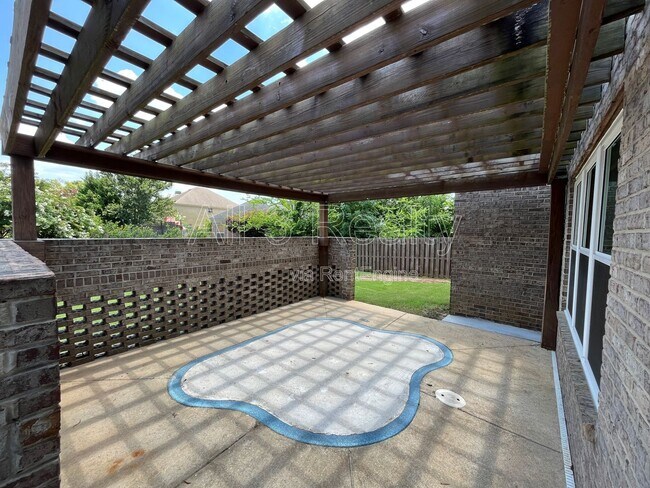 Building Photo - 1924 Wyngate Loop