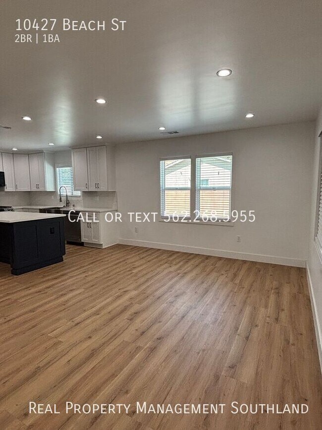 Building Photo - 10427 Beach St