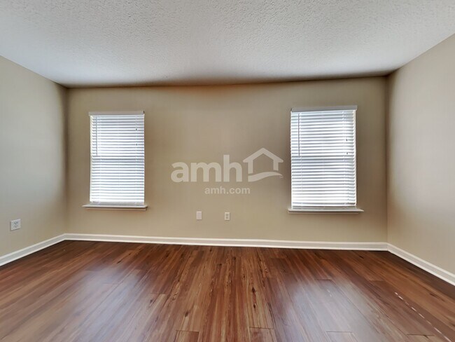 Building Photo - 9422 Daniels Mill Dr