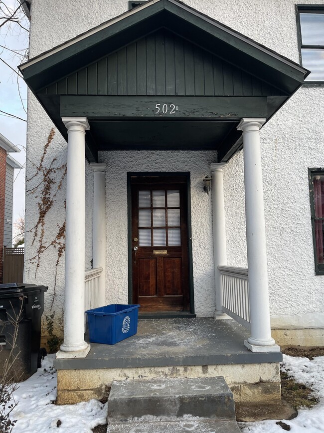 Building Photo - 502 N Loudoun St