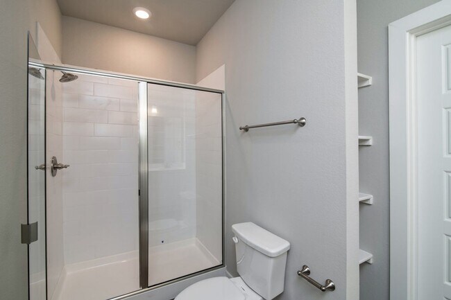Building Photo - 744 Wheatfield Dr
