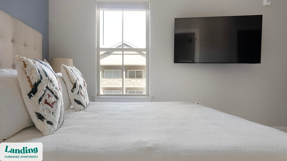 Building Photo - 1000 Forestview Dr