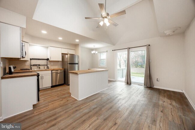 Building Photo - 1104 St Michaels Ct