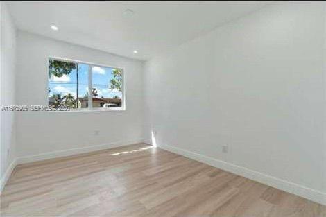 Building Photo - 5701 SW 41st St