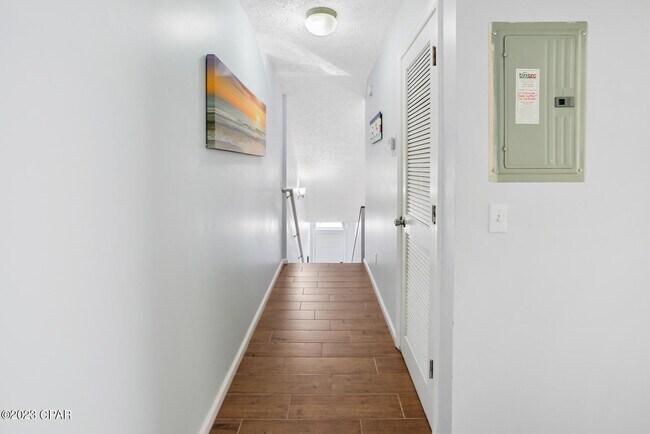 Building Photo - 123 White Cap Wy