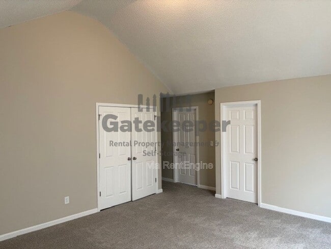 Building Photo - 8882 Seneca Rd