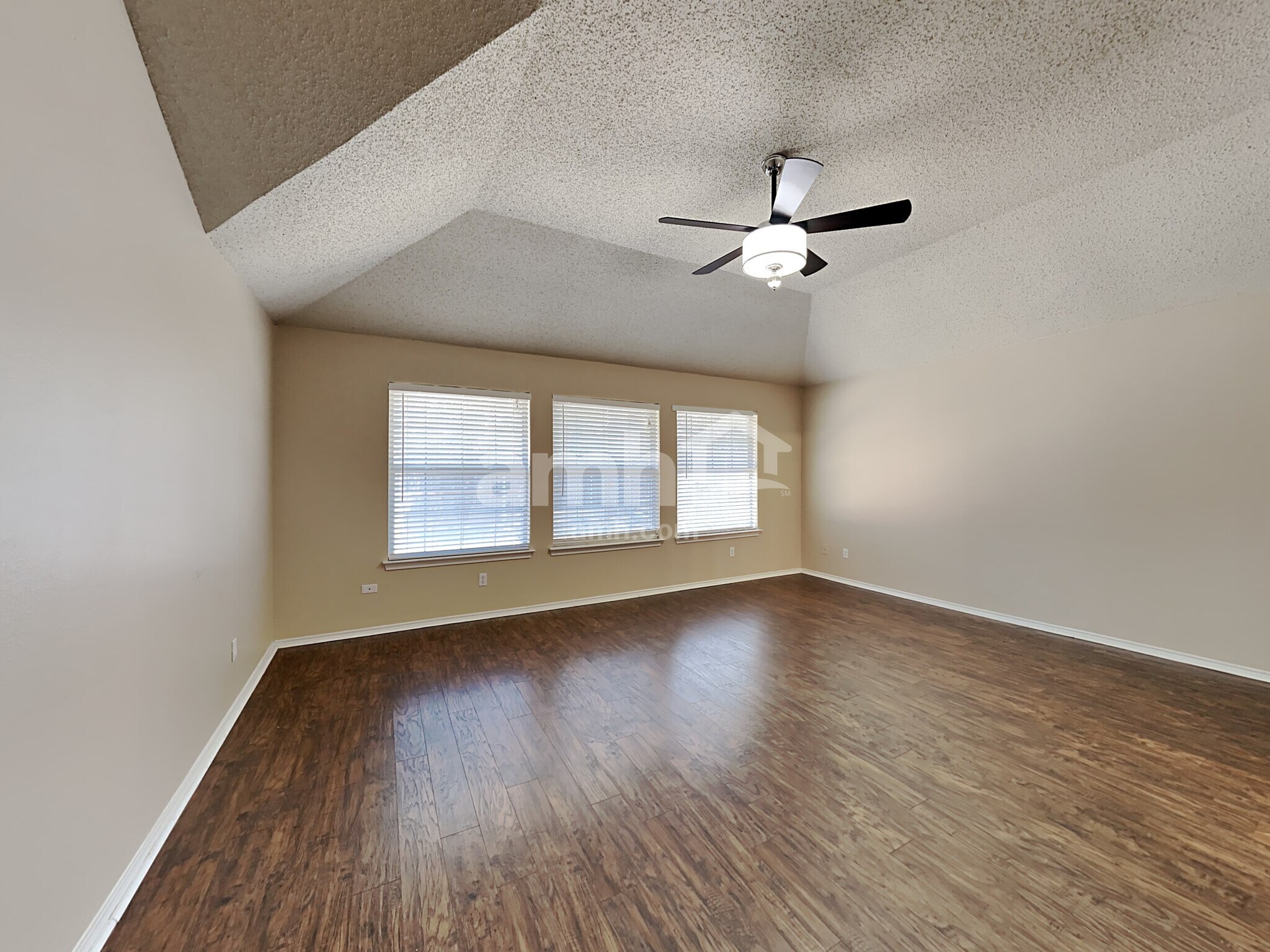 Building Photo - 3705 Staghorn Cir N