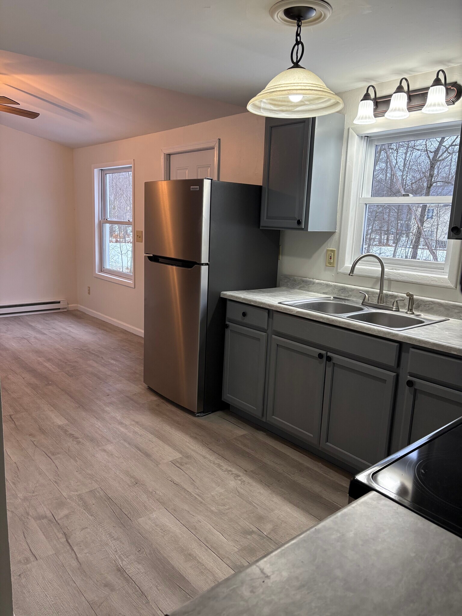 Building Photo - 4161 Romeo Rd