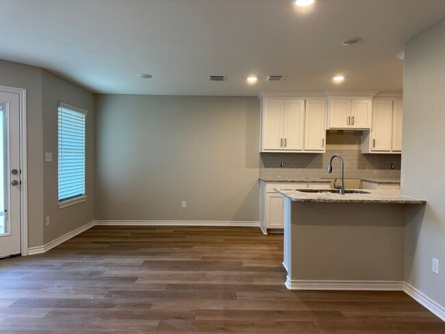 Building Photo - 14574 CR 2191
