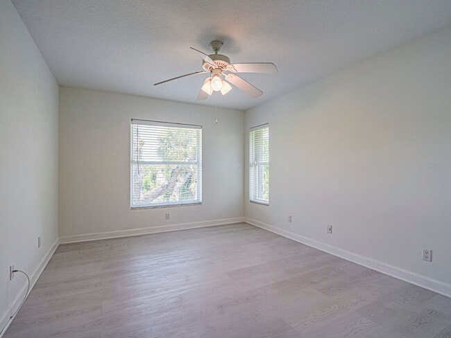 Building Photo - 915 Bahia Mar Rd