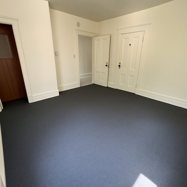 400 S. Allen - Westside Village Apartments