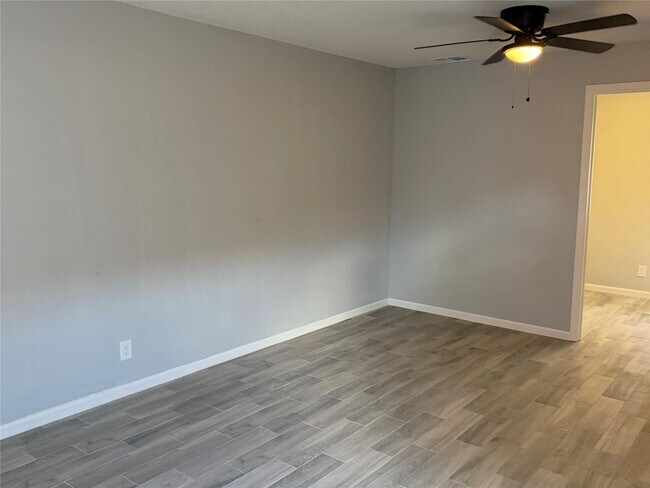 Building Photo - 6522 Harbour Rd