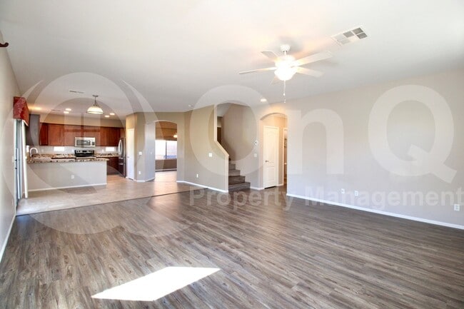 Building Photo - 11434 E Cliffrose Ln