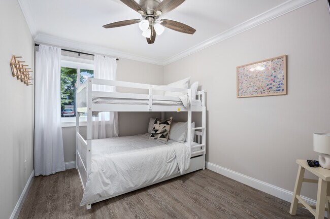 Building Photo - 771 Jane Dr