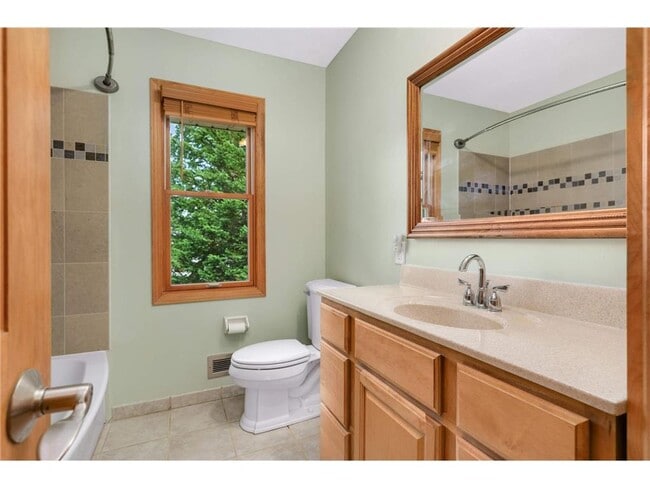 Building Photo - 14682 Dominica Ct