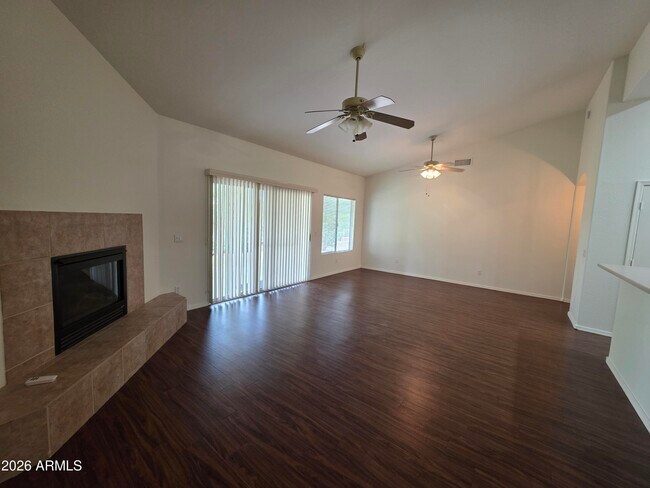 Building Photo - 1825 W Desert Willow Dr