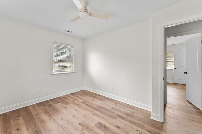 Building Photo - 7211 Mayetta Dr