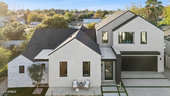 Building Photo - 6330 N 10th Dr