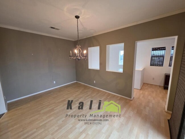 Building Photo - 2295 Whistling Ln