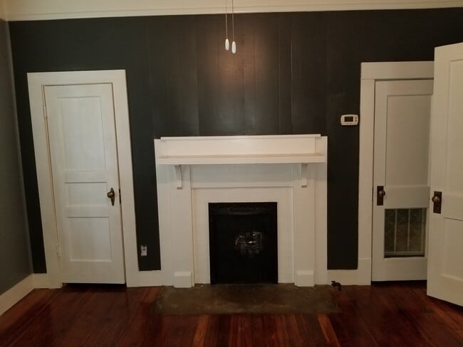 Building Photo - 1208 Frisco St