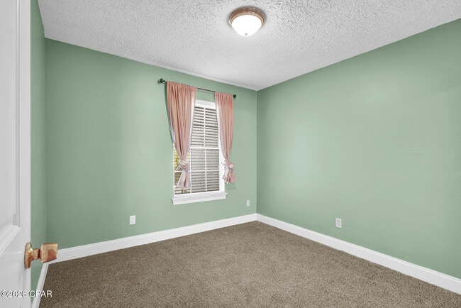 Building Photo - 1365 Capri Dr