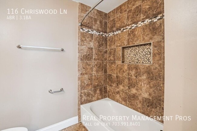 Building Photo - 116 Chriswood Ln