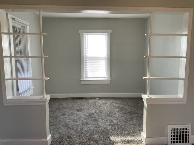 Building Photo - 2206 Brown St