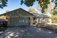 Building Photo - 608 E Center St