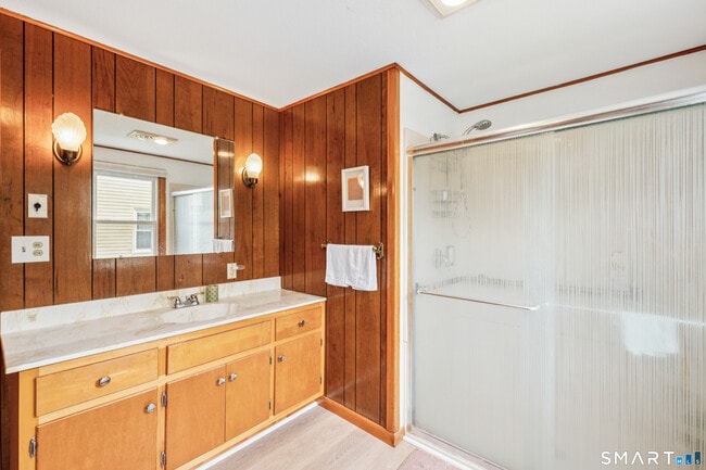 Building Photo - 65 Birge Ave