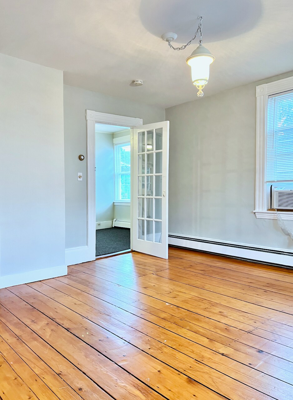 Building Photo - 252 Walden St