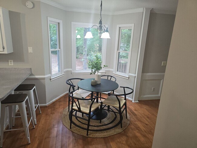 Building Photo - 3 Bed 2.5 bath house Double Branch Creek S...