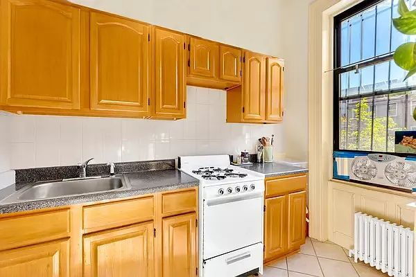 Building Photo - Charming 1-Bedroom Gem on Madison St-  Solar powered house full of character, charm and original ...