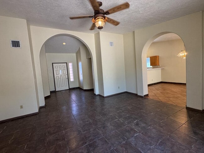 Building Photo - 4877 Los Reyes Dr