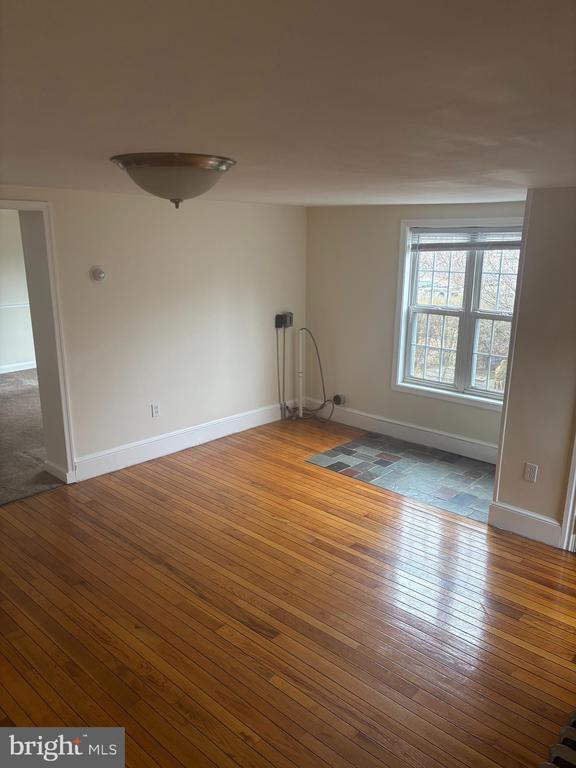 Building Photo - 420 Old Swede Rd