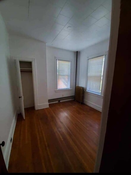 Bedroom - 336 N 10th St