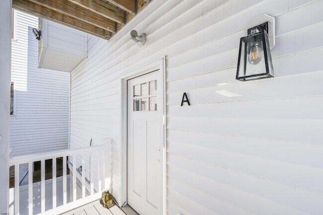 Building Photo - 24 S Washington Ave