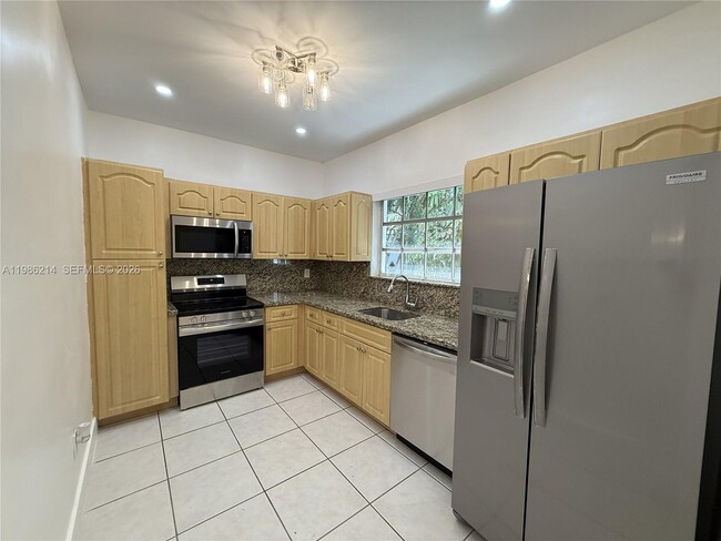 Building Photo - 820 Lorca St