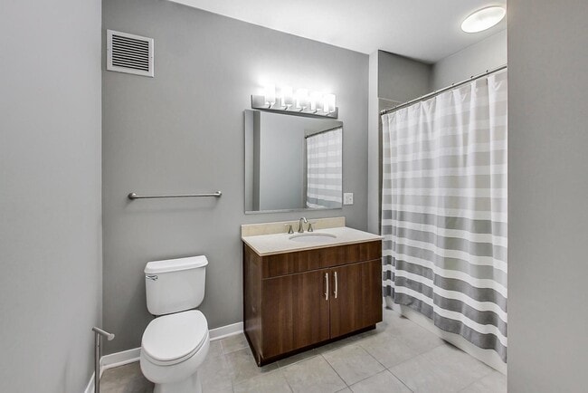 Building Photo - 757 N Orleans St