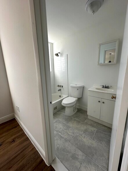 Building Photo - 1502 Jefferson Ave