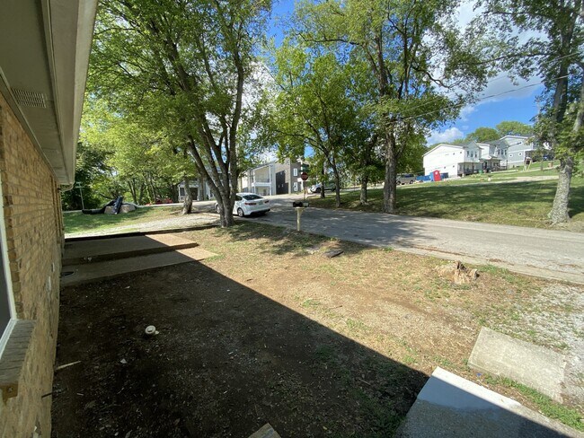 Building Photo - 3223 Alpine Ave