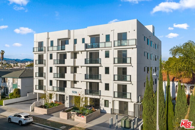 Building Photo - 1226 S Bedford St