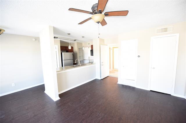 Building Photo - 2833 Kings Rd