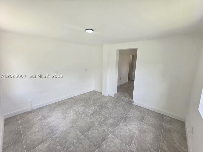 Building Photo - 760 NW 126th St