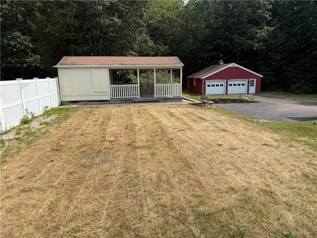 Building Photo - 115 Winnapaug Rd