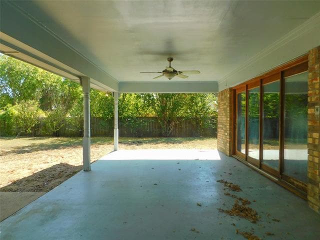 Building Photo - 110 Carolyn Ln