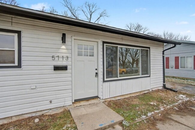 Building Photo - 5713 Mayville Dr