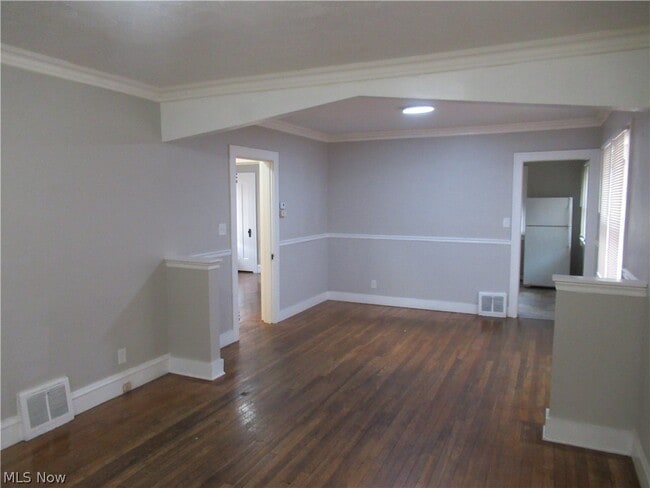 Building Photo - 3636 W 122nd St