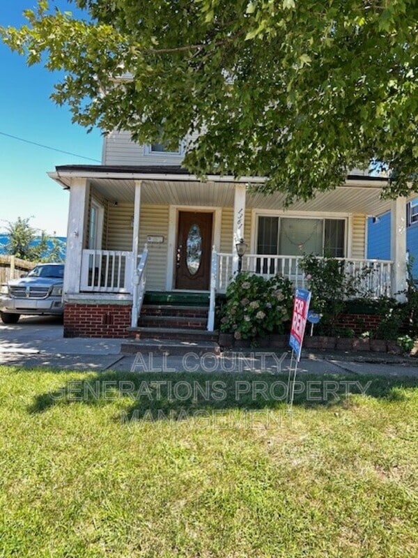 Building Photo - 1361 E 43rd St